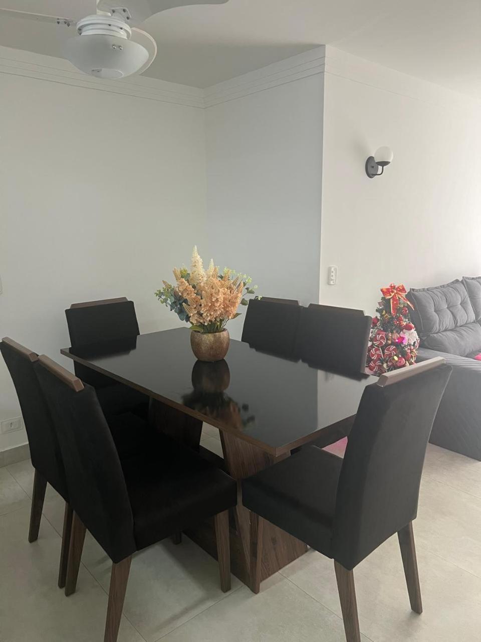 גוארויה Beleza De Apartamento 300 Metros Da Praia מראה חיצוני תמונה